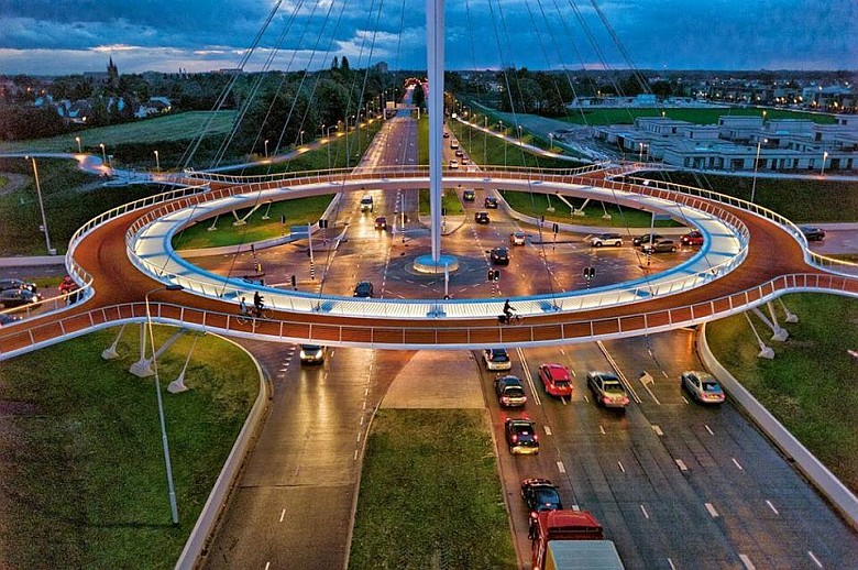 Pierwsze na świecie wiszące rondo rowerowe, Eindhoven - Veldhoven, Holandia