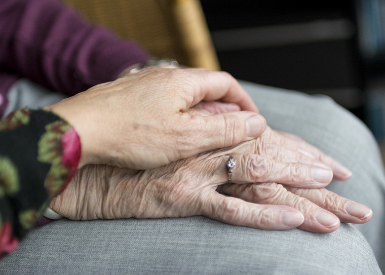 Chińskie powiedzenie Pokaż mi, jak traktujesz swoich seniorów, a będę wiedział, na jakim etapie cywilizacji jesteś