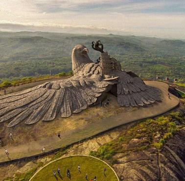 Największa na świecie rzeźba ptaka, Jatayupara, Indie
