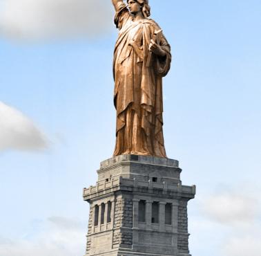 Tak wyglądała nowa Statua Wolności. Zdjęcie kolorowane z uwzględnieniem oryginalnego miedzianego odcienia