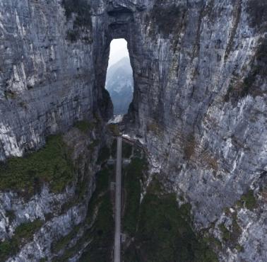 Brama do Nieba, góry Tianmen (Tianmen Mountain National Park), Zhangjiajie, Chiny