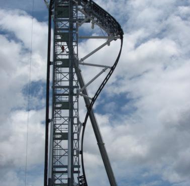 Takabisha - obecnie najbardziej stroma kolejka górska na świecie, Fuji-Q Highland, Japonia