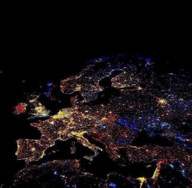 Geopolityka w praktyce - dualizm na Łabie, zdjęcie Europy nocą, 1993-2003