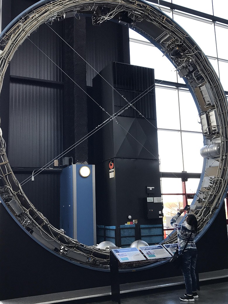 Tak wygląda procesor w rakiecie prawdopodobnie chodzi o Saturn V