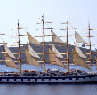 SV Royal Clipper – największy żaglowiec świata (133,22 m długości). Statek powstał w Stoczni Gdańskiej