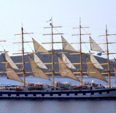 SV Royal Clipper – największy żaglowiec świata (133,22 m długości). Statek powstał w Stoczni Gdańskiej