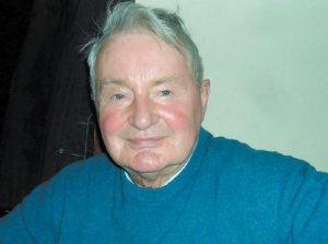 Tadeusz Mróz: Miałem 16 lat...6 miesięcy siedziałem w katowni UB ze szczurami głodnymi jak ja.UB-ecy wybili mi wszystkie ...