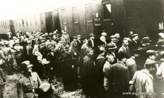 25 IV 1940 w Krakowie odbyła się konferencja poświęcona sprawie bezpieczeństwa w GG. Na której Hans Frank zarządził ...