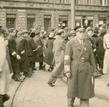 21 II 1943 Grupa bojowa "Żydowskiego Związku Wojskowego" likwiduje w  Getcie Warszawskim 5 Żydów...szmalcowników i konfidentów "