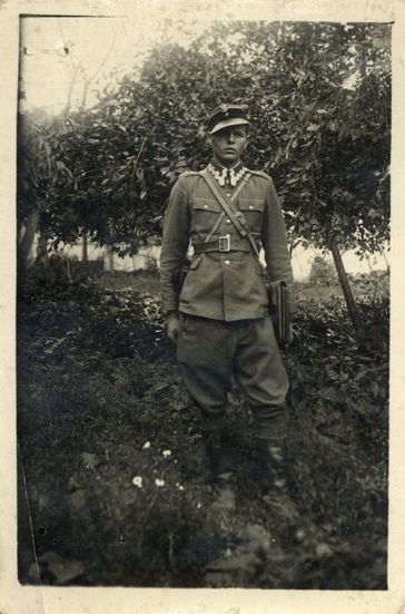 21 VI 1946 komuniści mordują strzałem katyńskim w Poznaniu bohatera AK Jana Kempińskiego ps.Błysk ...