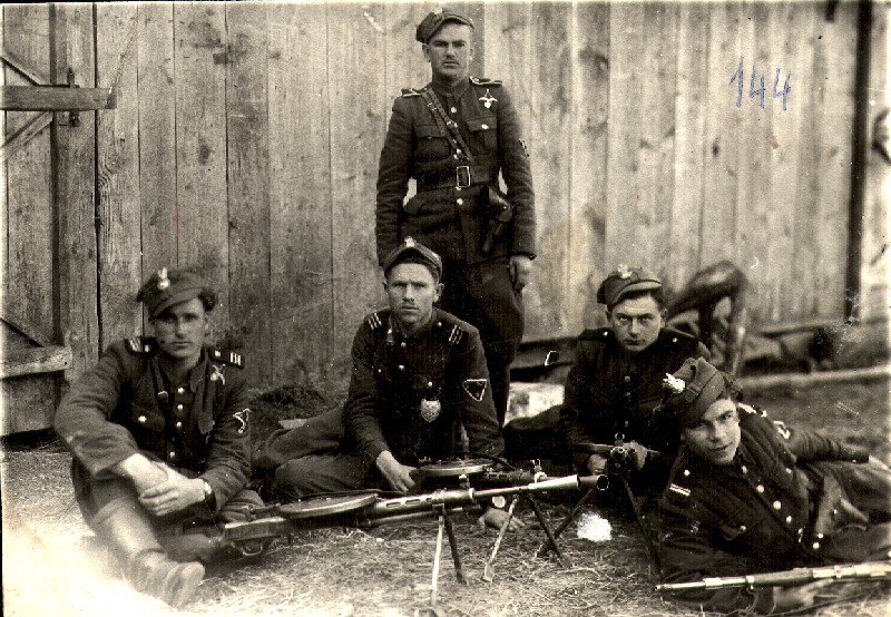 Latem 1948 UB rozpoczyna na terenie całej Polski,okupowanej przez komunistów Akcję X czyli Zabić ich WSZYSTKICH !