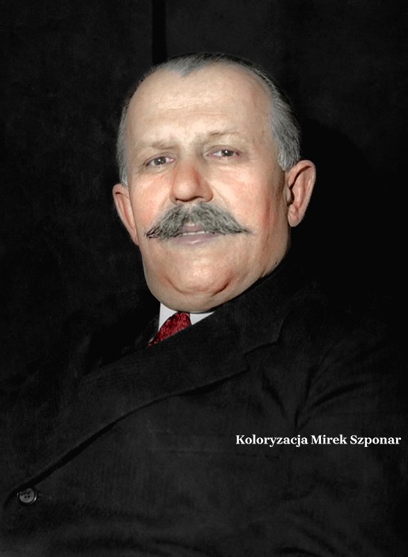 26 lipca 1941 roku, we Lwowie, za odmowę utworzenia kolaboracyjnego rządu, został rozstrzelany przez Niemców, prof. K.Bartel