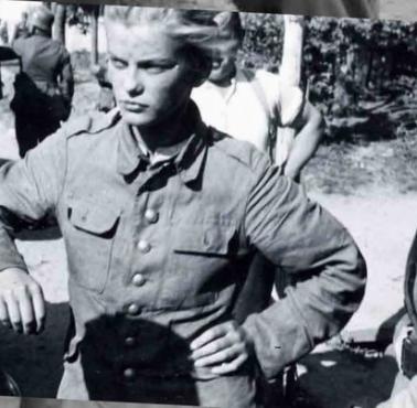 Elżbieta Zahorska, studentka, która podczas obrony Warszawy obsługiwała baterię karabinów maszynowych .... 1939