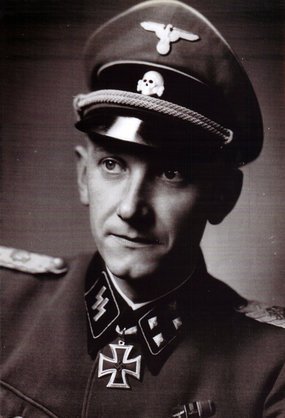 SS-Obersturmbannführer Hugo Kraas-we wrześniu 1939r. mordował Polaków pod Modlinem i Warszawą