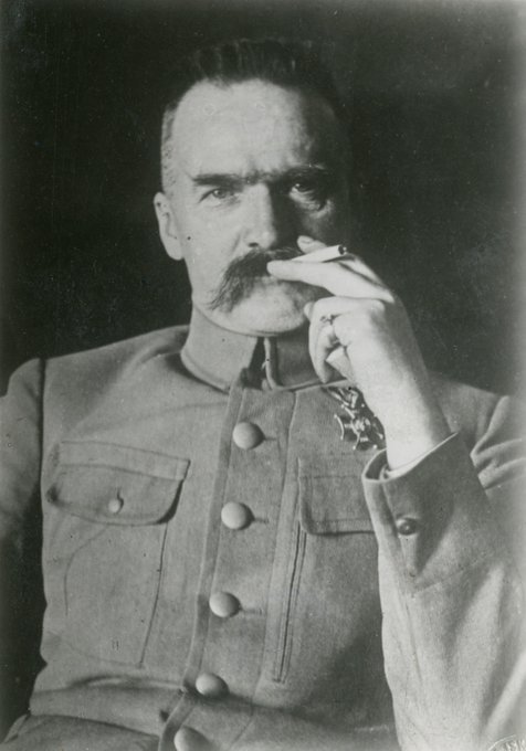 Siła bez wolności i sprawiedliwości jest tylko przemocą i tyranią. Sprawiedliwość i wolność bez siły jest ... Piłsudski