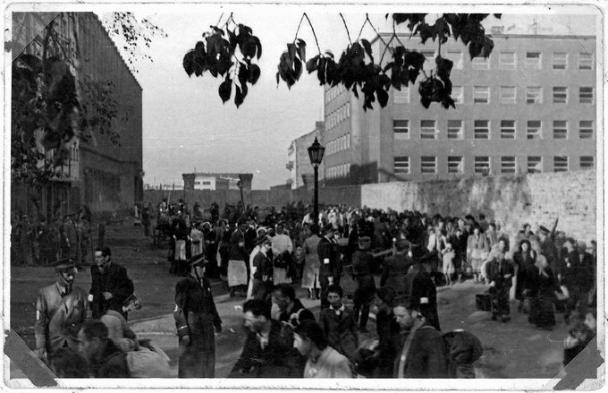 21 II 1943 Grupa bojowa Żydowskiego Związku Wojskowego likwiduje w Getcie Warszawskim 5 Żydów szmalcowników i konfidentów