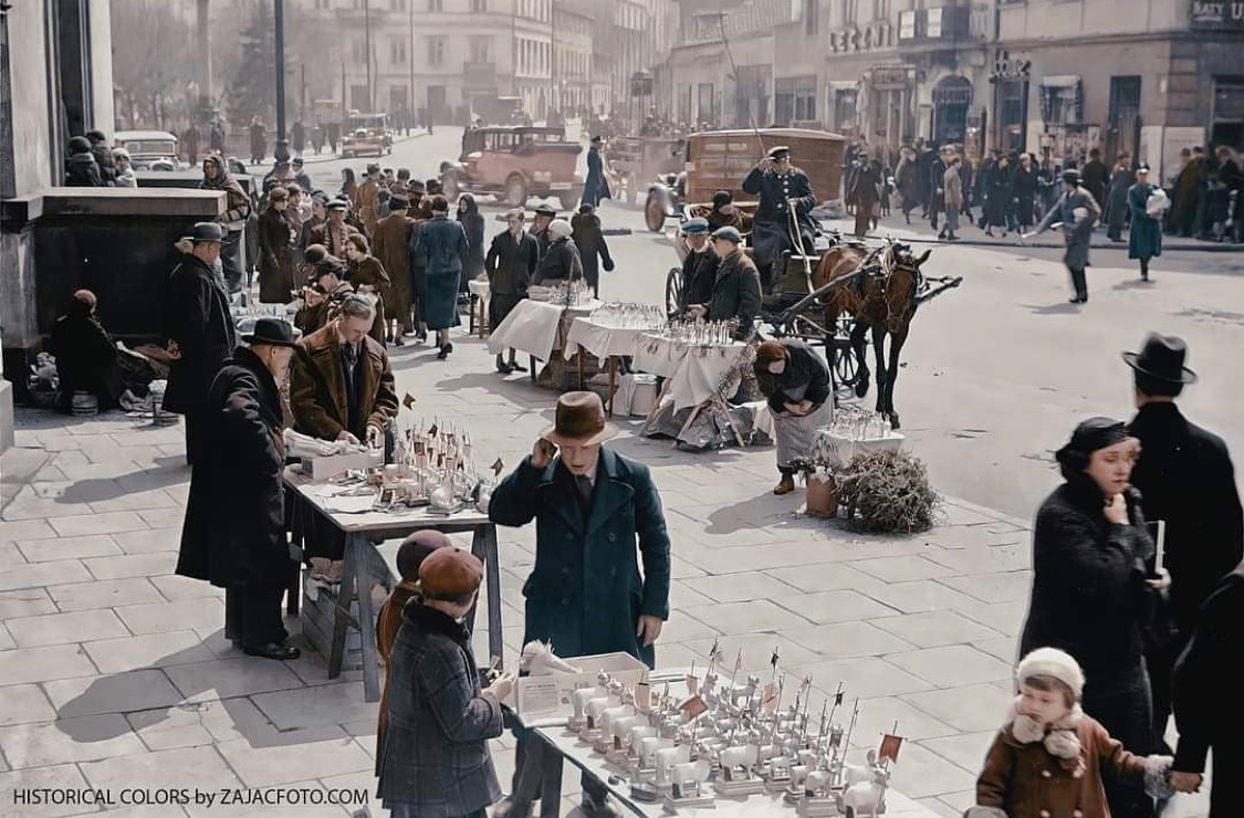 Wielkanocny poranek 1936 r. Plac Trzech Krzyż