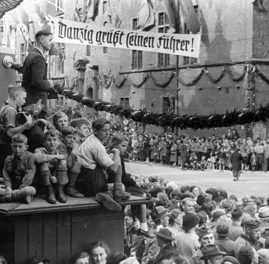 Niemcy witają Hitlera w Gdańsku, wrzesień 1939