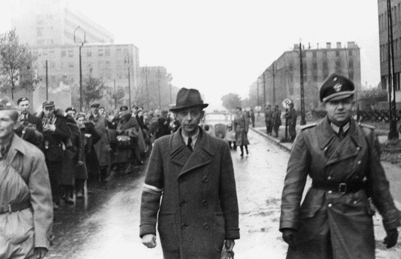 Dalsza walka w Warszawie nie ma już żadnych szans. ... Tadeusz Komorowski Bór