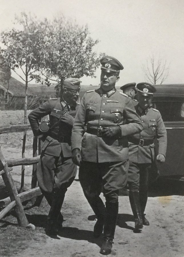 1 IX 1939 Niemcy z 10 Dywizji Piechoty Wehrmachtu palą żywcem i zakuwają bagnetami ..