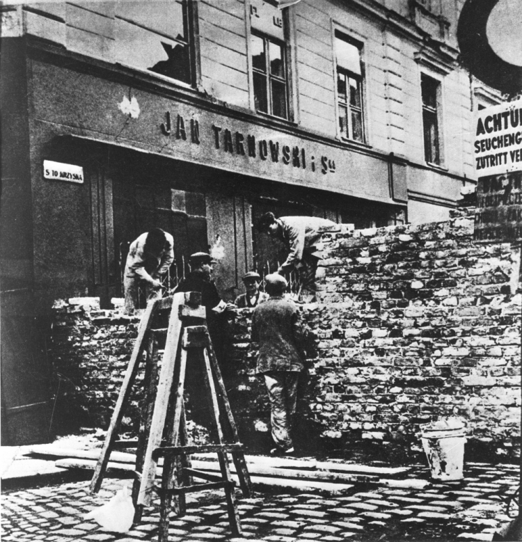 Das Warschauer Ghetto było nie tylko miejscem KAŹNI Narodu Żydowskiego ale również miejscem KAŹNI Narodu Polskiego