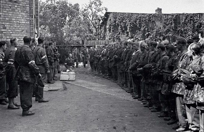 18 XI 1943 Gubernator Hans Frank oświadczył: Do dnia dzisiejszego z rąk Polskiego Ruchu Oporu zginęło ...