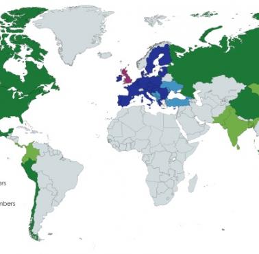 Członkowie Unii Europejskiej (EU) i Wspólnota Gospodarcza Azji i Pacyfiku (Asia-Pacific Economic Cooperation, APEC)