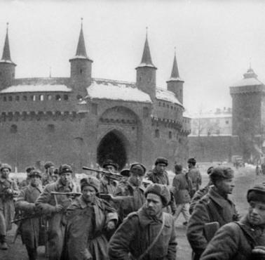 Dzień "wyzwoleniu" Warszawy 18 I 1945 Rosjanie "wyzwalają" pierwotną stolicę Polski Kraków zaczyna się przemoc ...