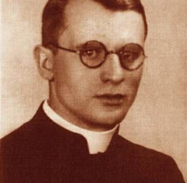 Ks.Paweł Kontny w lutym 1945 broniąc przed napaścią 2 młode dziewczyny,zostaje zamordowany przez sowietów