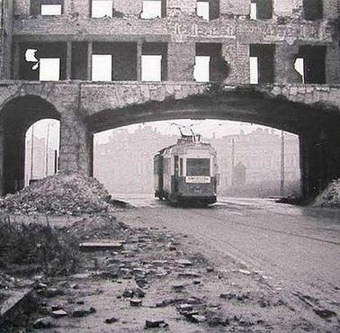 Plac Krasińskich - 1945