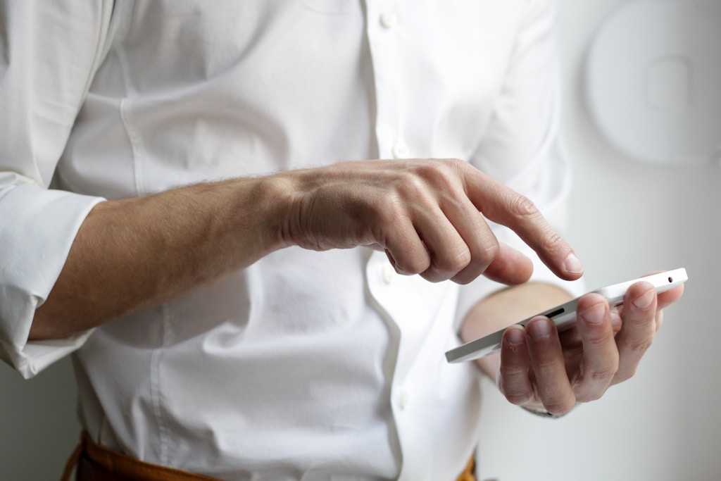 Jak zabezpieczyć swój smartfon przed wirusami i hakerami?