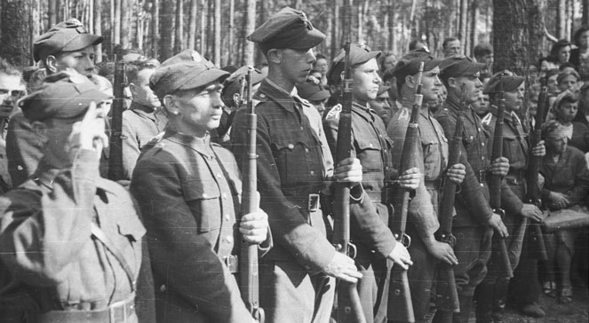 20/21.05.1945 Podziemie rozbiło obóz NKWD w Rembertowie-uwolniło 500 więźniów dowodził por.Edward Wasilewski