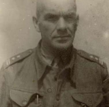 14 V 1943 w Sielcach nad Oką sformowano "1 Warszawską Dywizję Piechoty im. Tadeusza Kościuszki" dowodził Zygmunt Berling