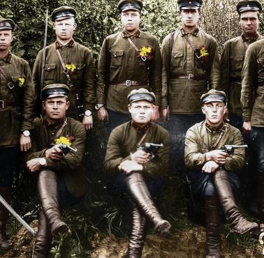 "Bardzo dobrze! Wykopujcie dalej i usuwajcie ten polski brud. Wyeliminujcie go w interesie Związku Radzieckiego."  Józef Stalin