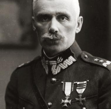Gen. Bolesław Roja, bohater wojny 1920 roku, poseł, został bestialsko zamordowany przez Niemców ..