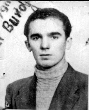 9 IV 1952 Otoczony przez UB/KBW w bunkrze w miejscowości Łumbie, granatem rozrywa Piotr Burdyn Mroźny