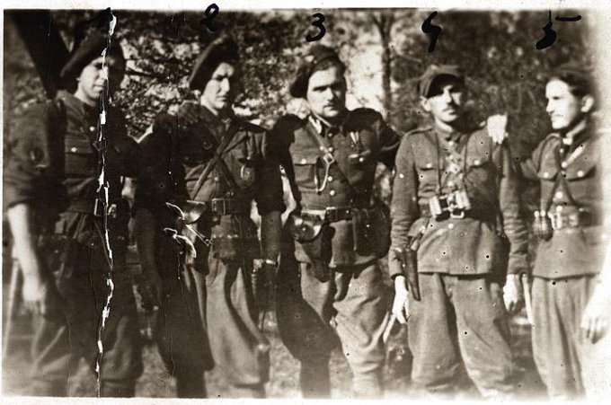30 III 1946 Polscy Powstańcy z Oddziału NZW Śp.Por.Tadeusza Narkiewicza Czarnego ...