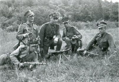 26 III 1945 sowiecka ekspozytura w Polsce podejmuje decyzję o utworzeniu Korpusu Bezpieczeństwa Wewnętrznego (KBW)