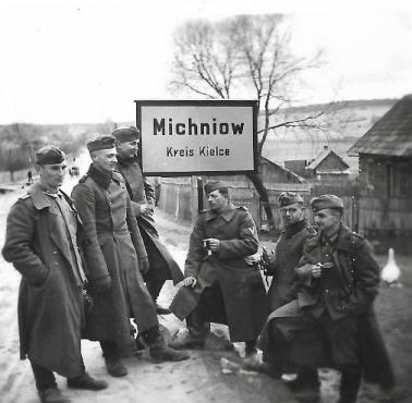 12 VII 1943 r. Niemcy spacyfikowali wieś Michniów najmłodszą ofiarą był dziewięciodniowy Stefcio Dąbrowa