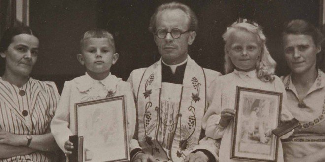 10 III 1945 ubecy mordują w Kraśniku-strzałem w potylicę,Polskiego Męczennika,Śp.Księdza Stanisława Zielińskiego ...