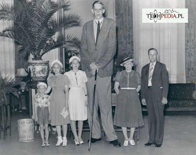 Najwyższy człowiek świata (272 cm) Robert Wadlow z rodziną