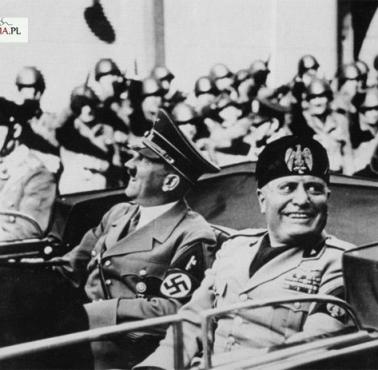 Mussolini i Hitler entuzjastycznie witani w Florencji (Włochy).