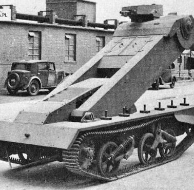 Universal Carrier - Praying Mantis (Modliszka)