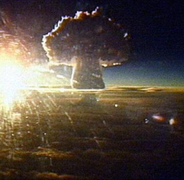 Wybuch najpotężniejszej bomby świata - Car bomby (Nowa Ziemia, Rosja).