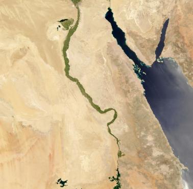 Dorzecze Nilu, obszar zielony ma więcej wody niż obszar brązowy