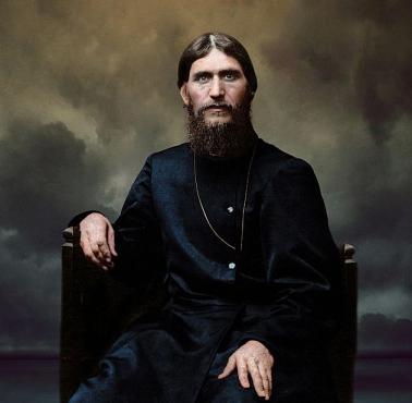 Grigorij Rasputin - chłop rosyjski, rzekomy mnich, faworyt carycy, przeciwnik wojny z Niemcami.