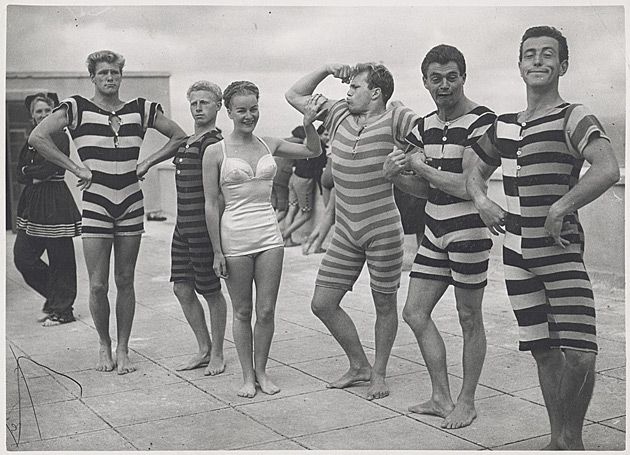 Lata 1945-50 - moda plażowa w Kalifornii (USA).