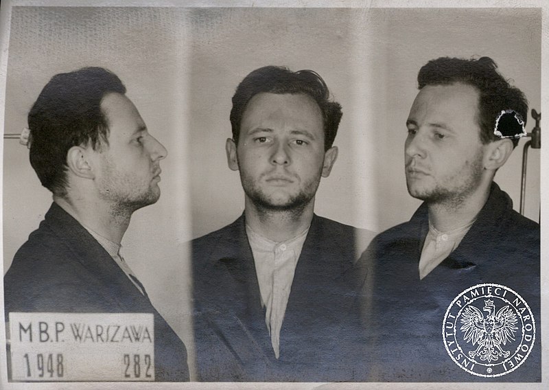 15 II 1951 na Mokotowie ubecy mordują Por.Władysława Śliwińskiego - asa lotnictwa z Dywizjonu 302 i 306.