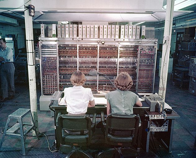 Komputer The “MANIAC” w Los Alamos National Laboratory