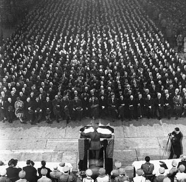 Zjazd partii Reichsbanner Schwarz-Rot-Gold, politycznych przeciwników narodowych socjalistów NSDAP.